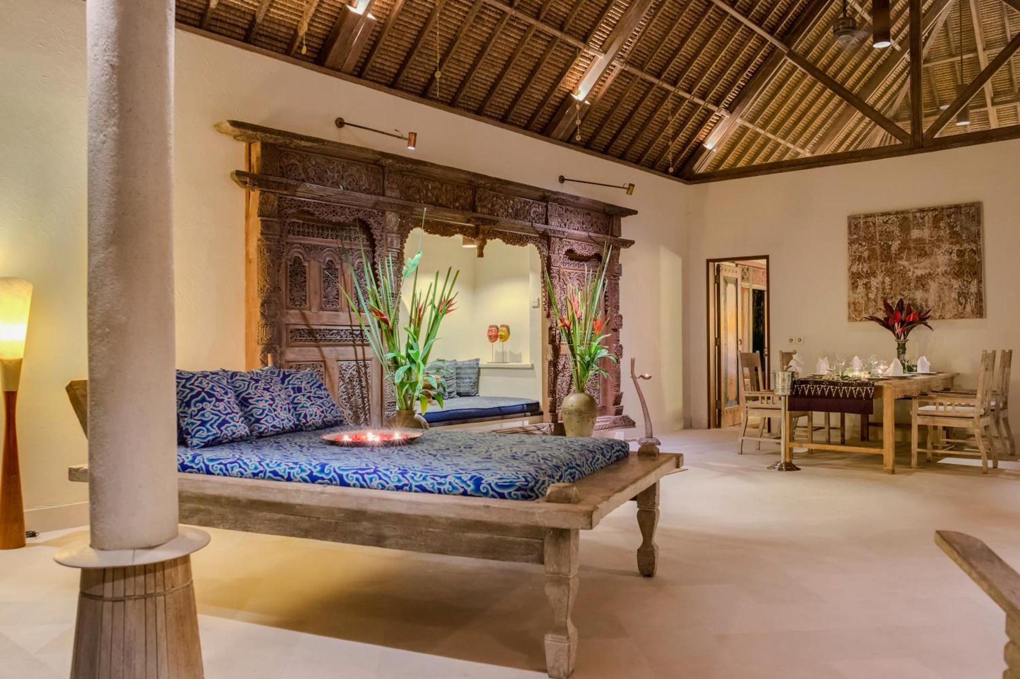 Villa Tirta Naga Bali Семиняк Екстериор снимка