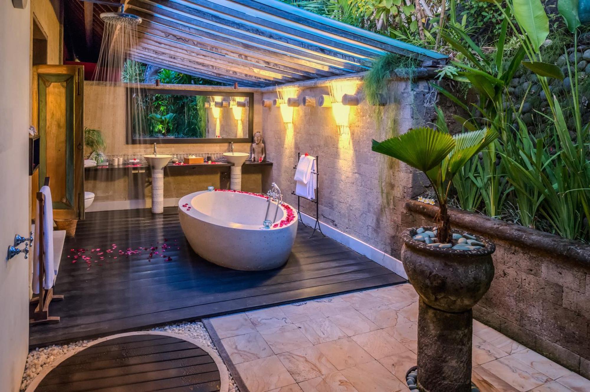 Villa Tirta Naga Bali Семиняк Екстериор снимка