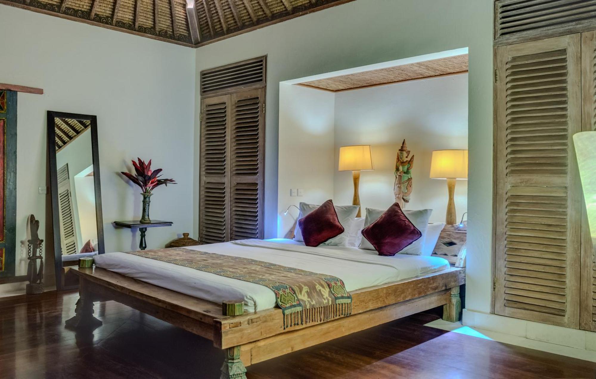 Villa Tirta Naga Bali Семиняк Екстериор снимка