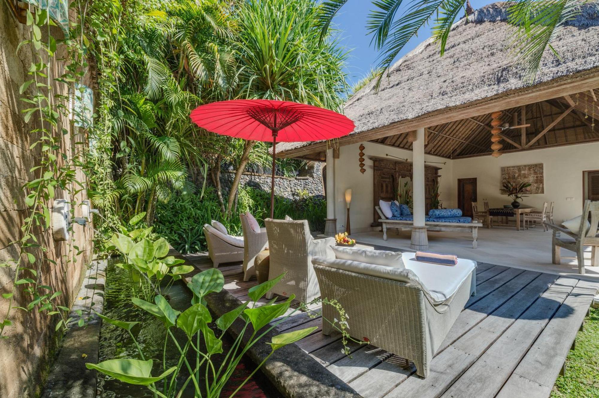 Villa Tirta Naga Bali Семиняк Екстериор снимка