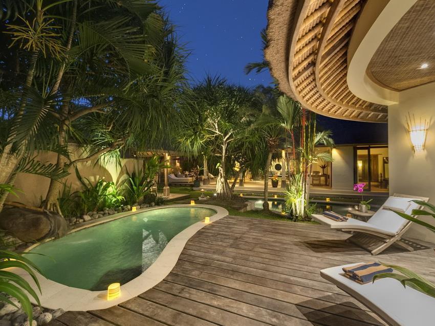 Villa Tirta Naga Bali Семиняк Екстериор снимка