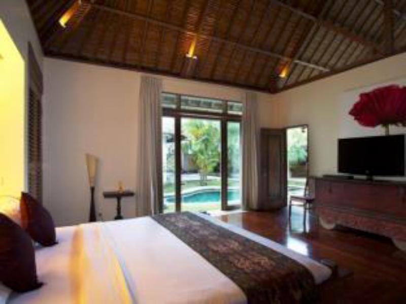Villa Tirta Naga Bali Семиняк Екстериор снимка