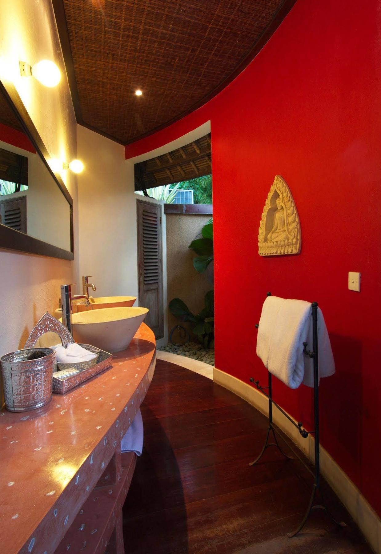 Villa Tirta Naga Bali Семиняк Екстериор снимка