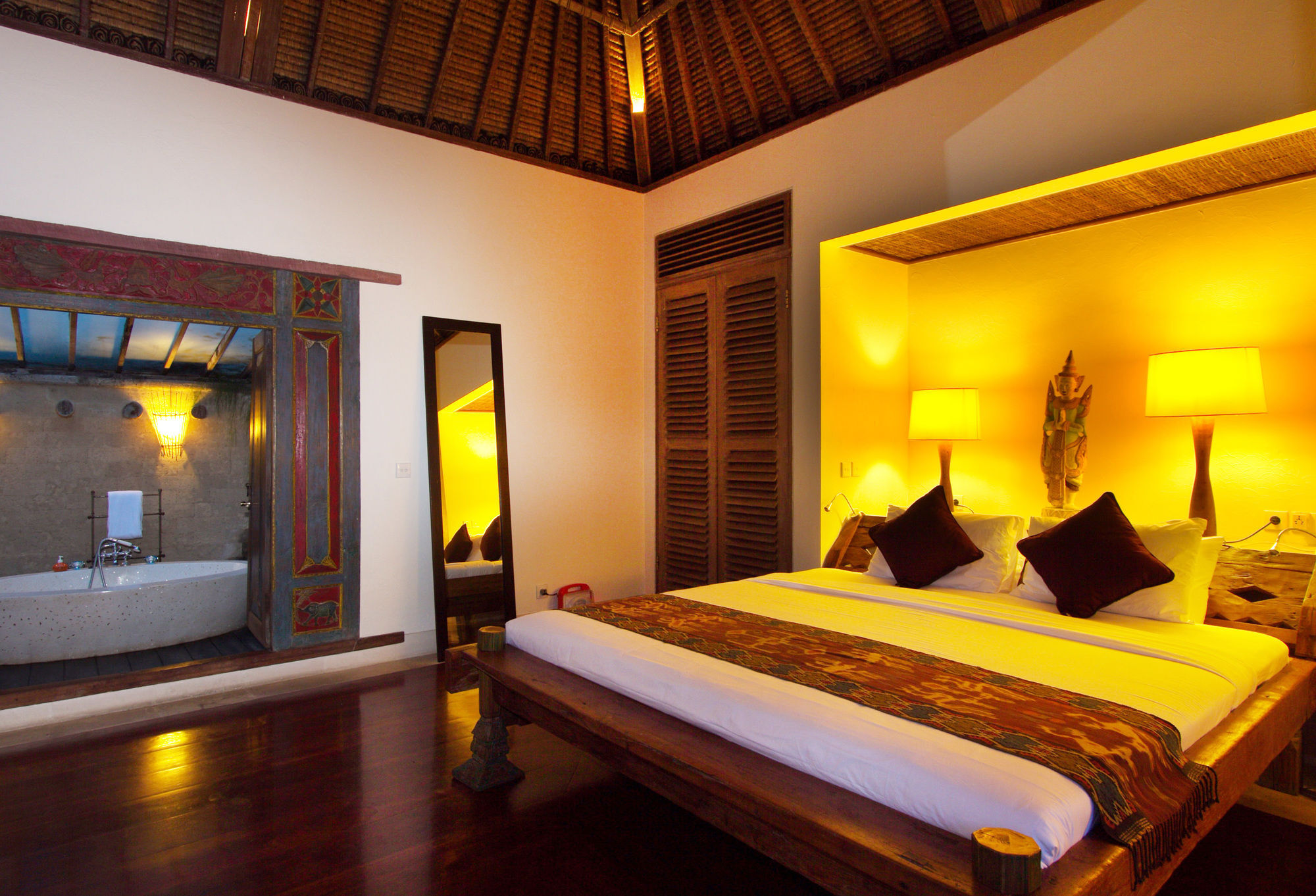 Villa Tirta Naga Bali Семиняк Екстериор снимка